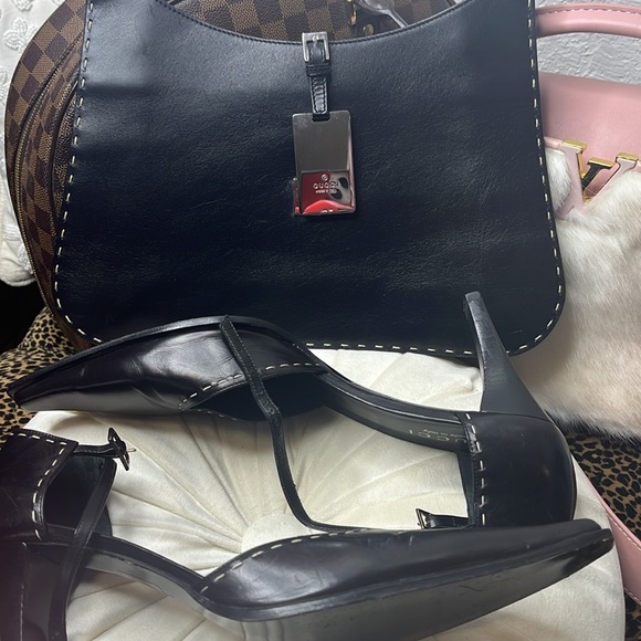 GUCCI PURSE & HEELS - Picture 13 of 15